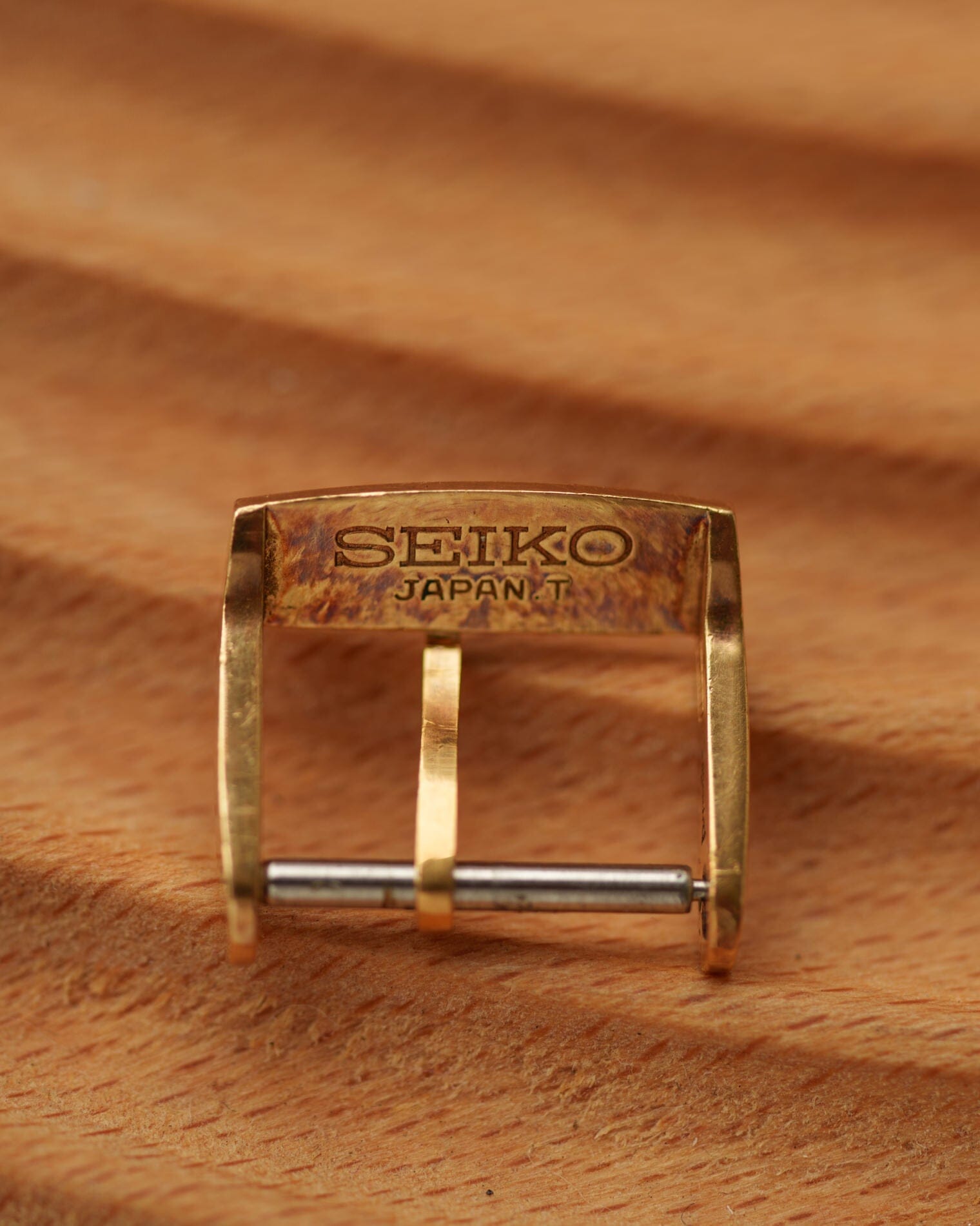 SEIKO シャリオ 2220-0340 YG 翡翠文字盤 純正尾錠付き Watch SEIKO