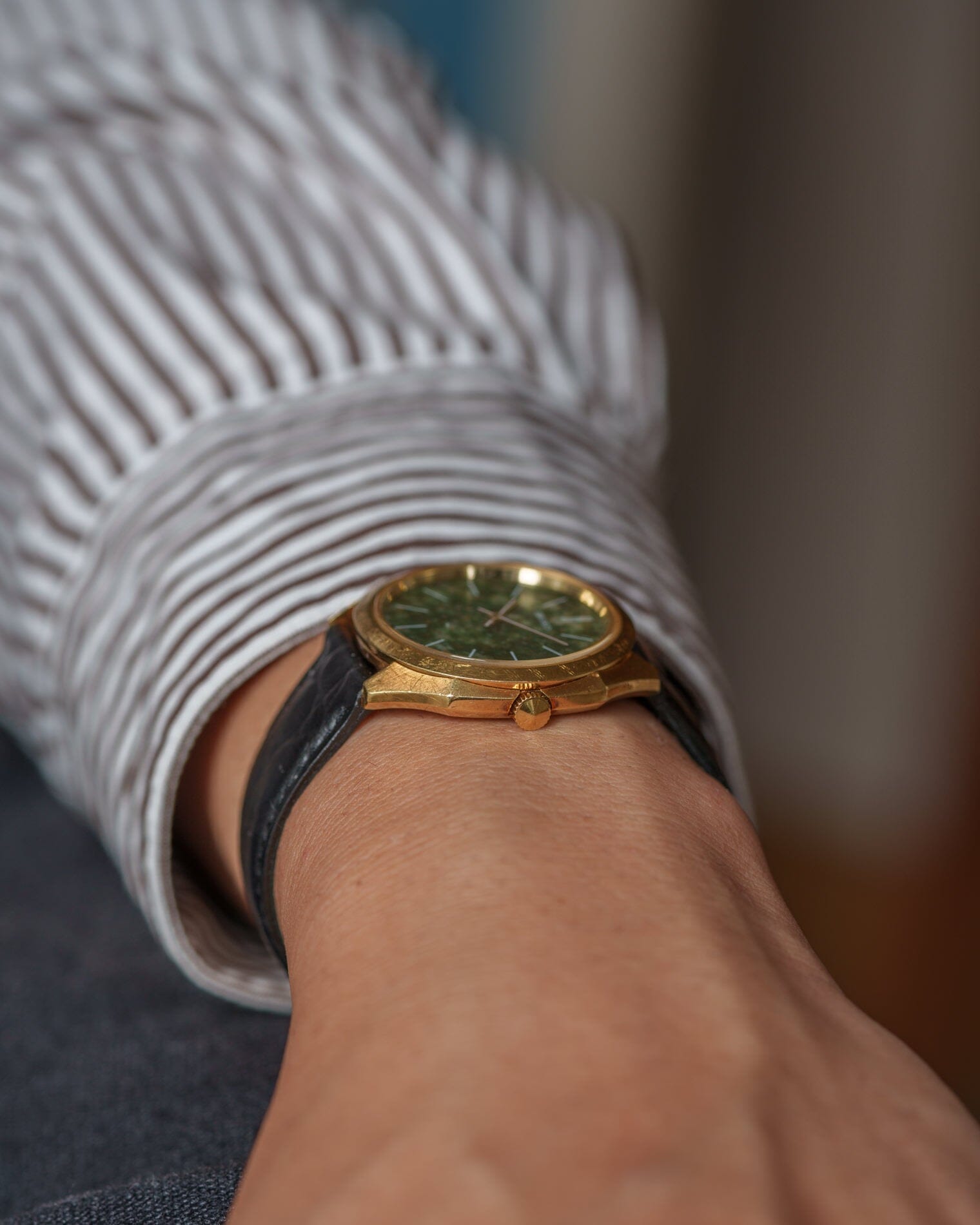 SEIKO シャリオ 2220-0340 YG 翡翠文字盤 純正尾錠付き Watch SEIKO