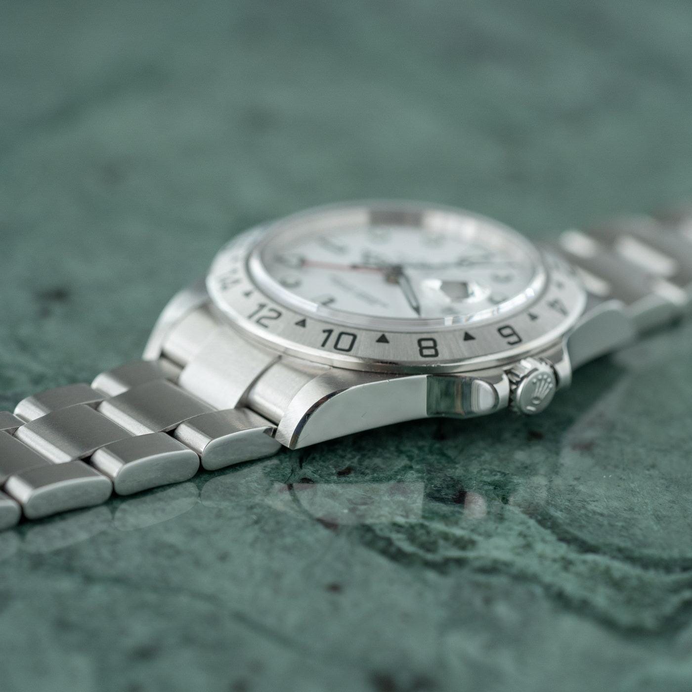 ROLEX Explorer II 16570 White Dial “Polar” - Arbitro