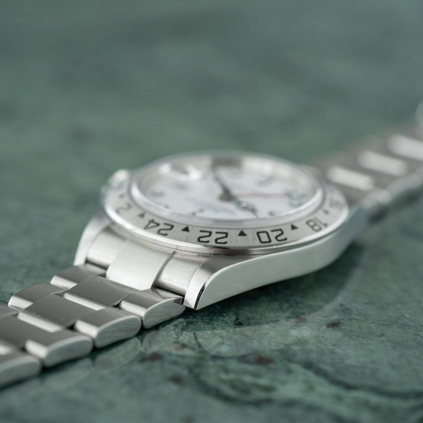 ROLEX Explorer II 16570 White Dial “Polar” - Arbitro