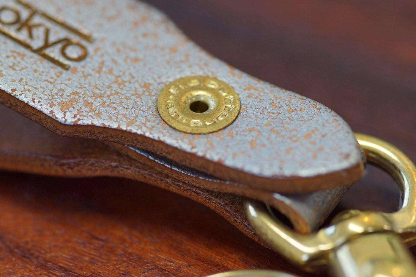Crack Leather Key Ring クラックレザー キーリング シルバー - Arbitro