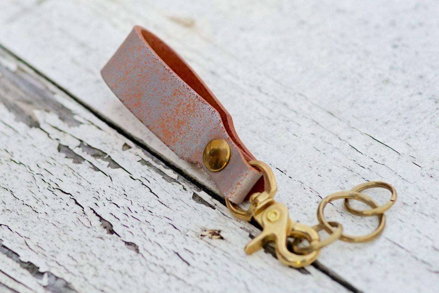 Crack Leather Key Ring クラックレザー キーリング シルバー - Arbitro