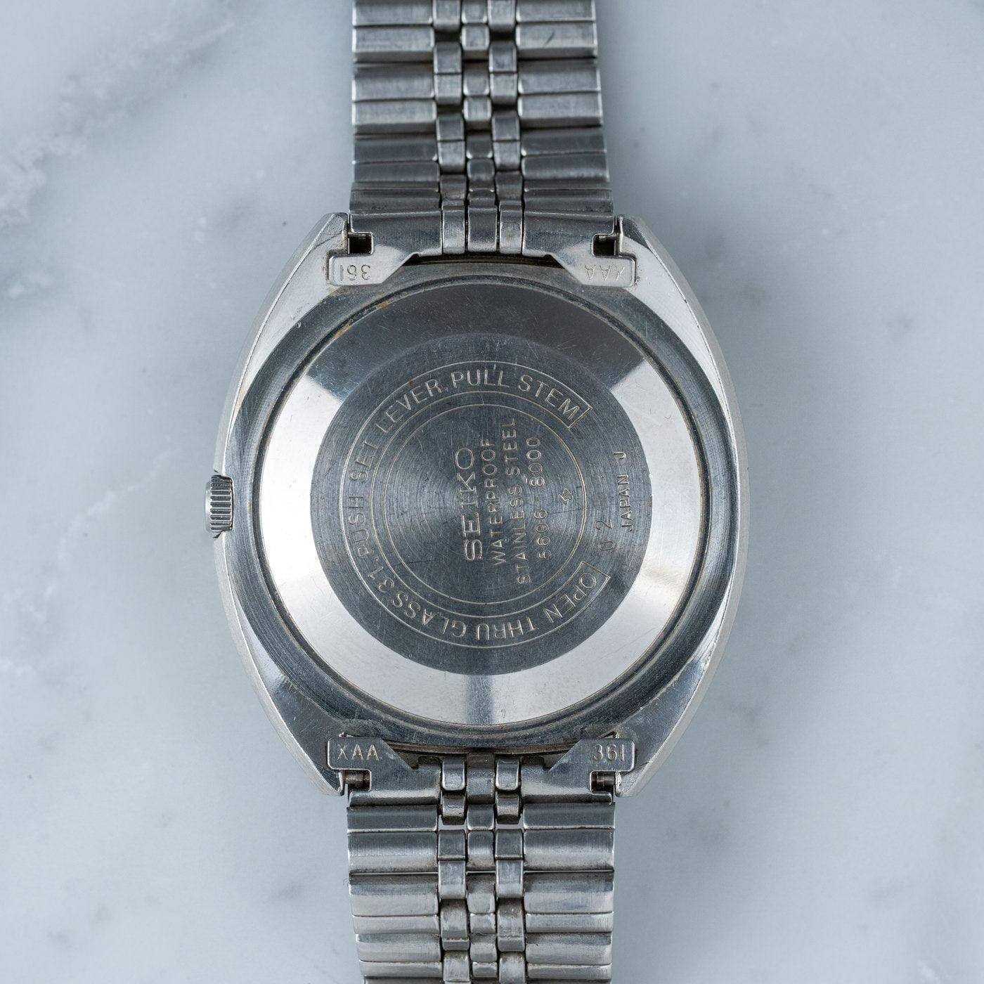 SEIKO Lord Matic 5606-8000 Tonneau 1970s - Arbitro