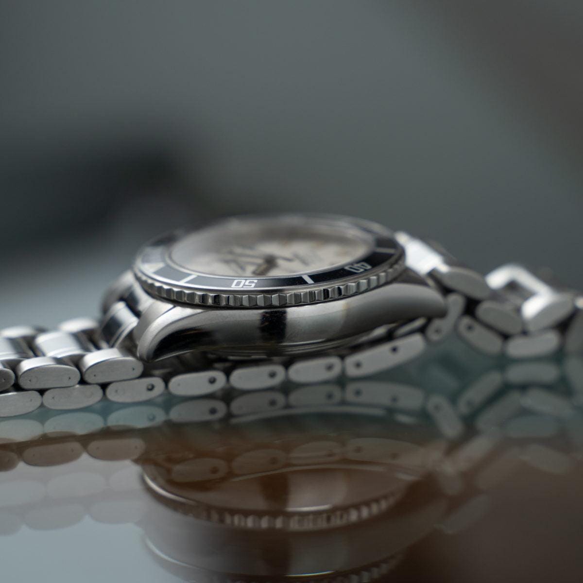 LONGINES Admiral Diver L3.502.4 White Dial 1990s - Arbitro